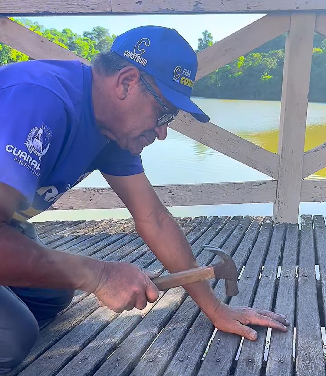 Prefeitura realiza obras de revitalização do deck da Lagoa Funda