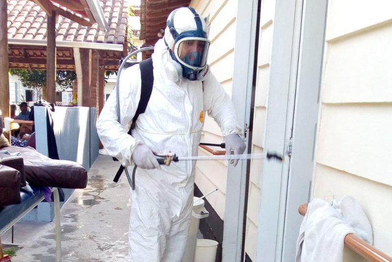 Covid-19: Prefeitura realiza ação de desinfecção em casas de longa permanência