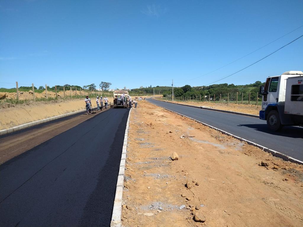 Obra de pavimentação da estrada de Tartaruga já estão está em fase de asfaltamento