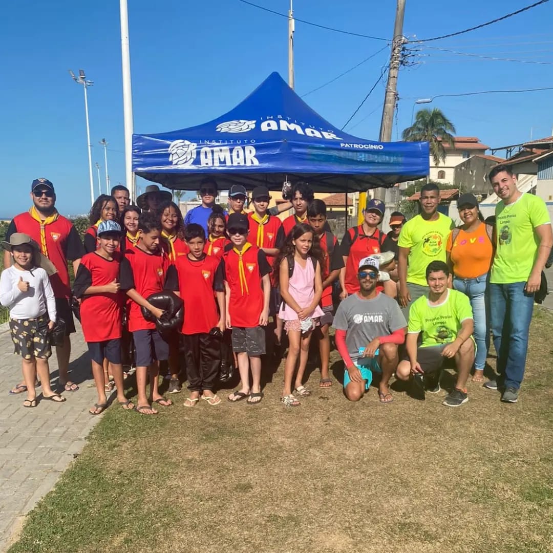 Prefeitura realiza ação e retira mais de 300kg de resíduos da Praia do Riacho.