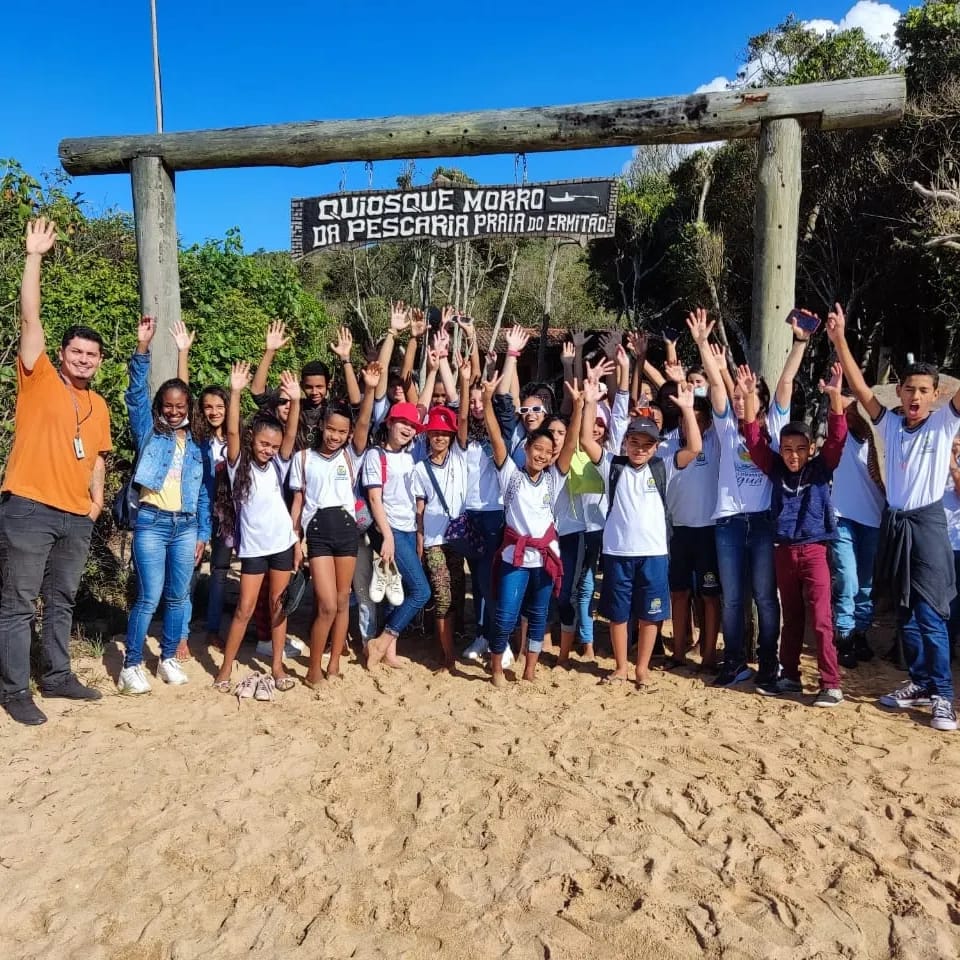 Alunos da Escola Rosa Simões estão participando do projeto Educa+Parque. 
