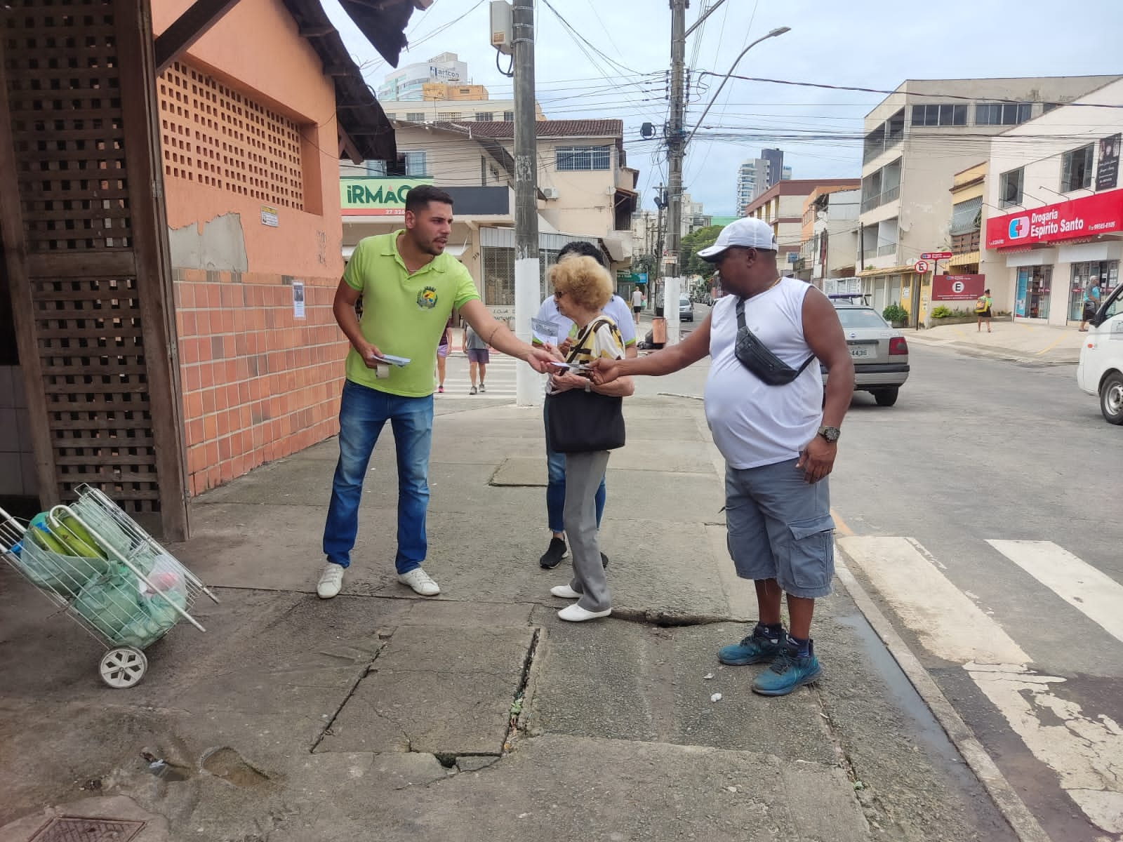 Prefeitura realiza ação de conscientização no Mercado de Peixe