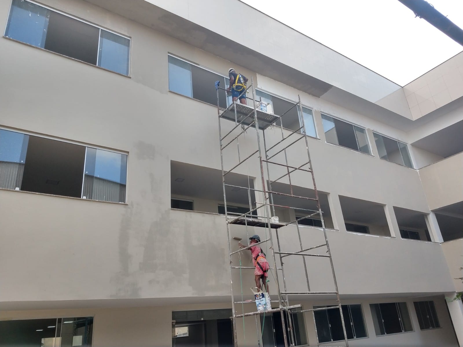 Obras da Escola Costa e Silva e de Village do Sol estão em fase de conclusão