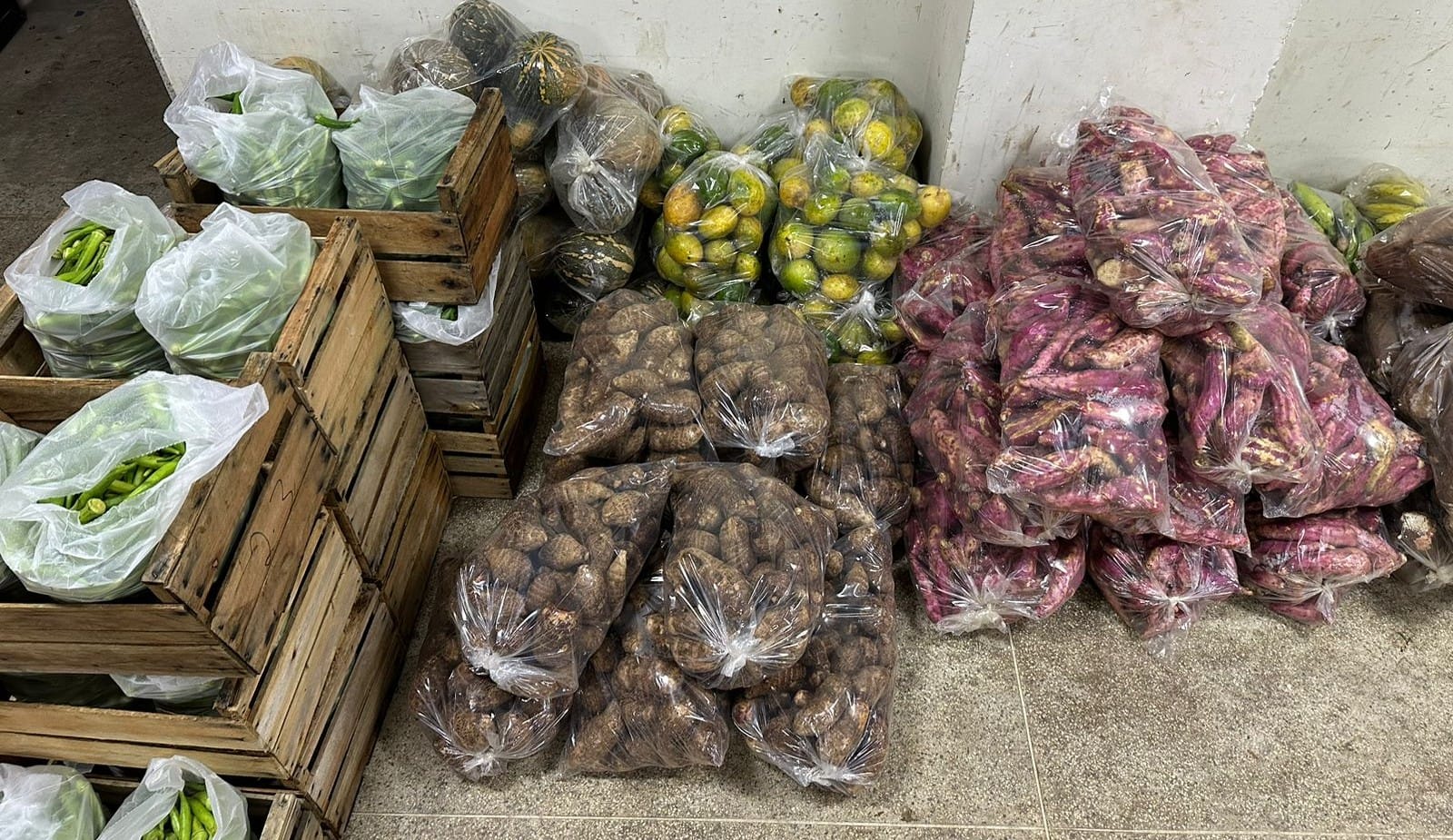 Prefeitura realiza mais uma entrega do Programa Compra Direta de Alimentos (CDA). 