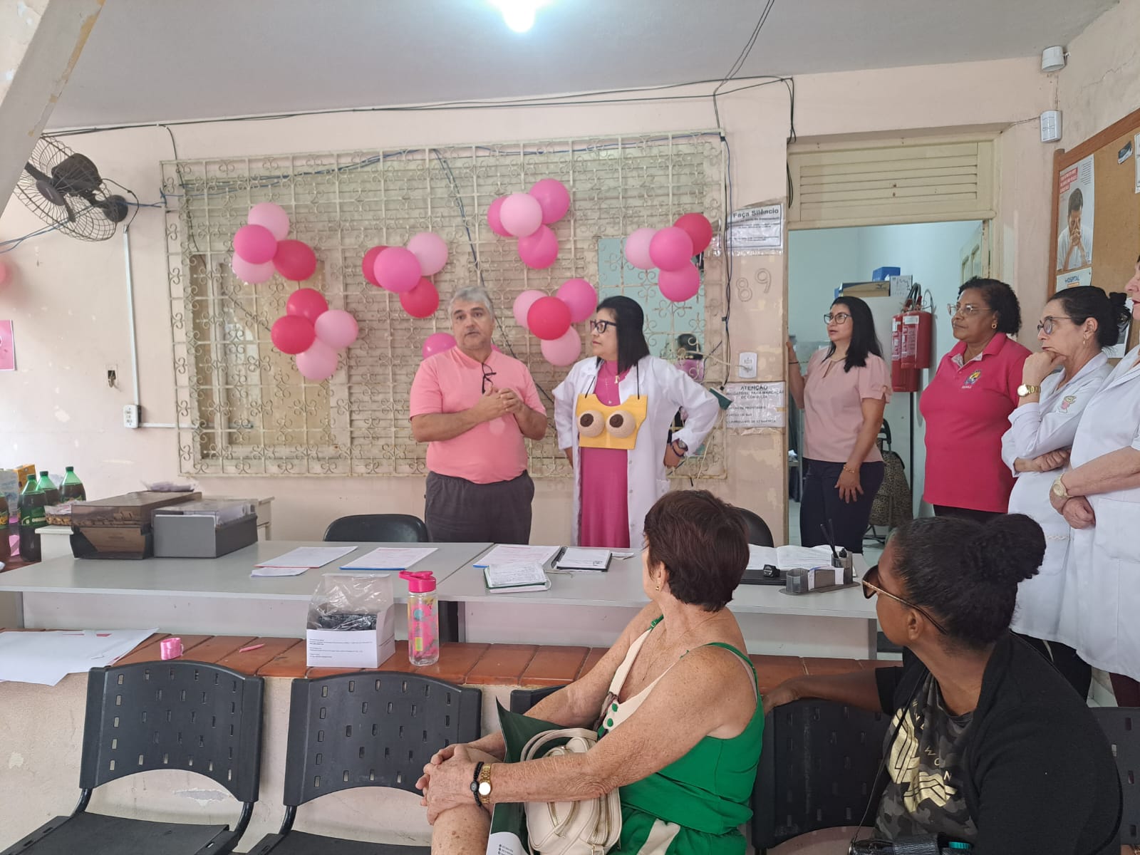 Outubro Rosa: Unidade de Saúde Roberto Calmon, promove palestra sobre câncer de mama