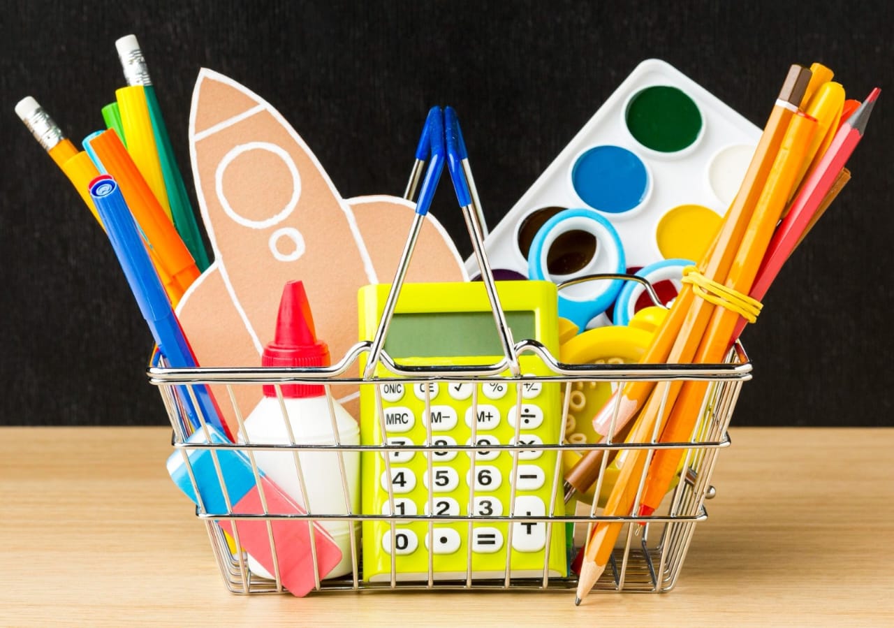 Procon Guarapari orienta sobre compra de material escolar na volta às aulas