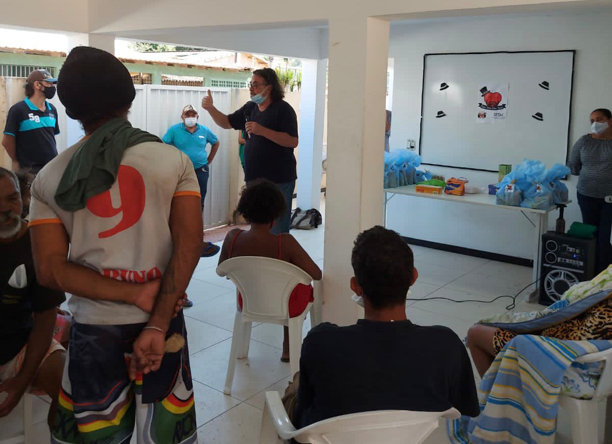 Durante ação realizada pela Prefeitura de Guarapari sete moradores em situação decidem retomar os estudos e recebem apoio do município 